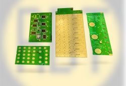 96. Платы всех типов с жёлтым покрытием